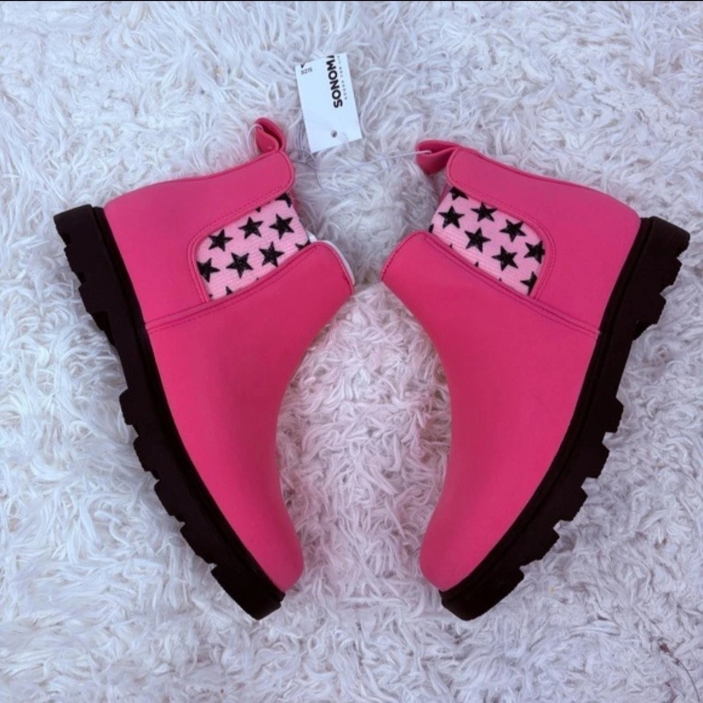 Monos Pink Star Ankle Booties